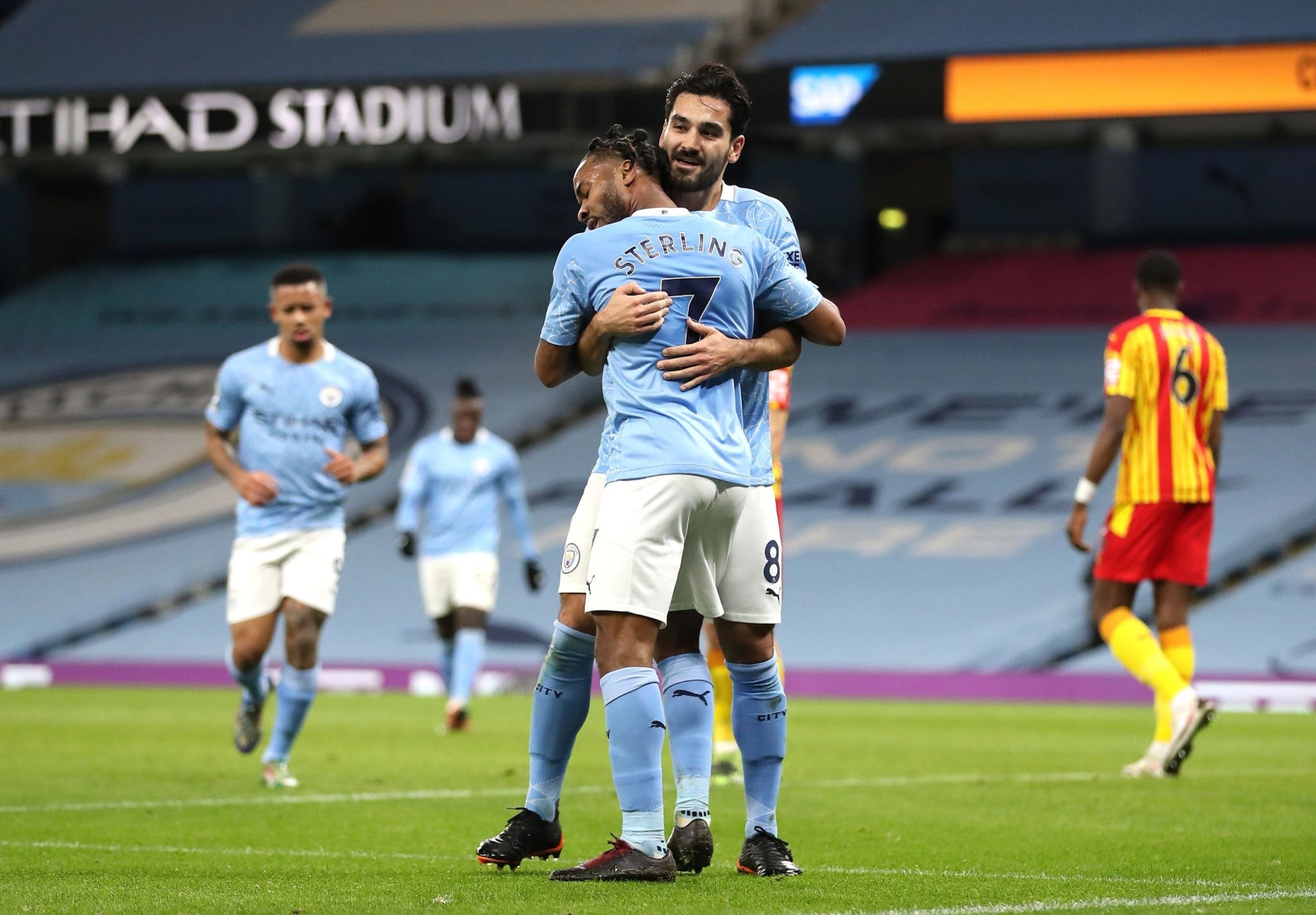 年C羅為曼 年C羅為曼